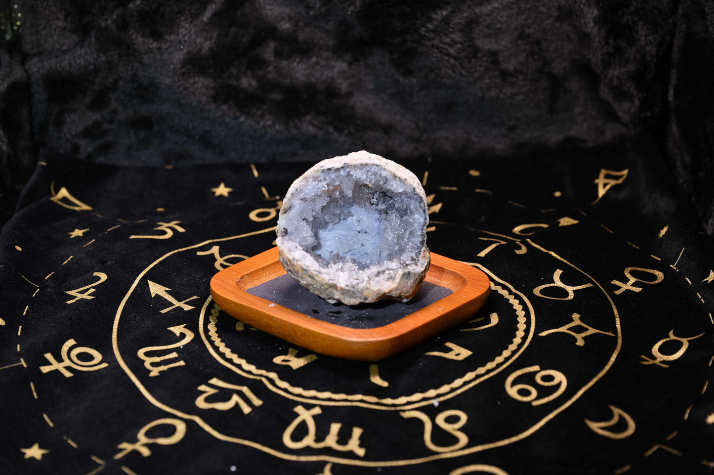 Natural Quartz Geode - Special