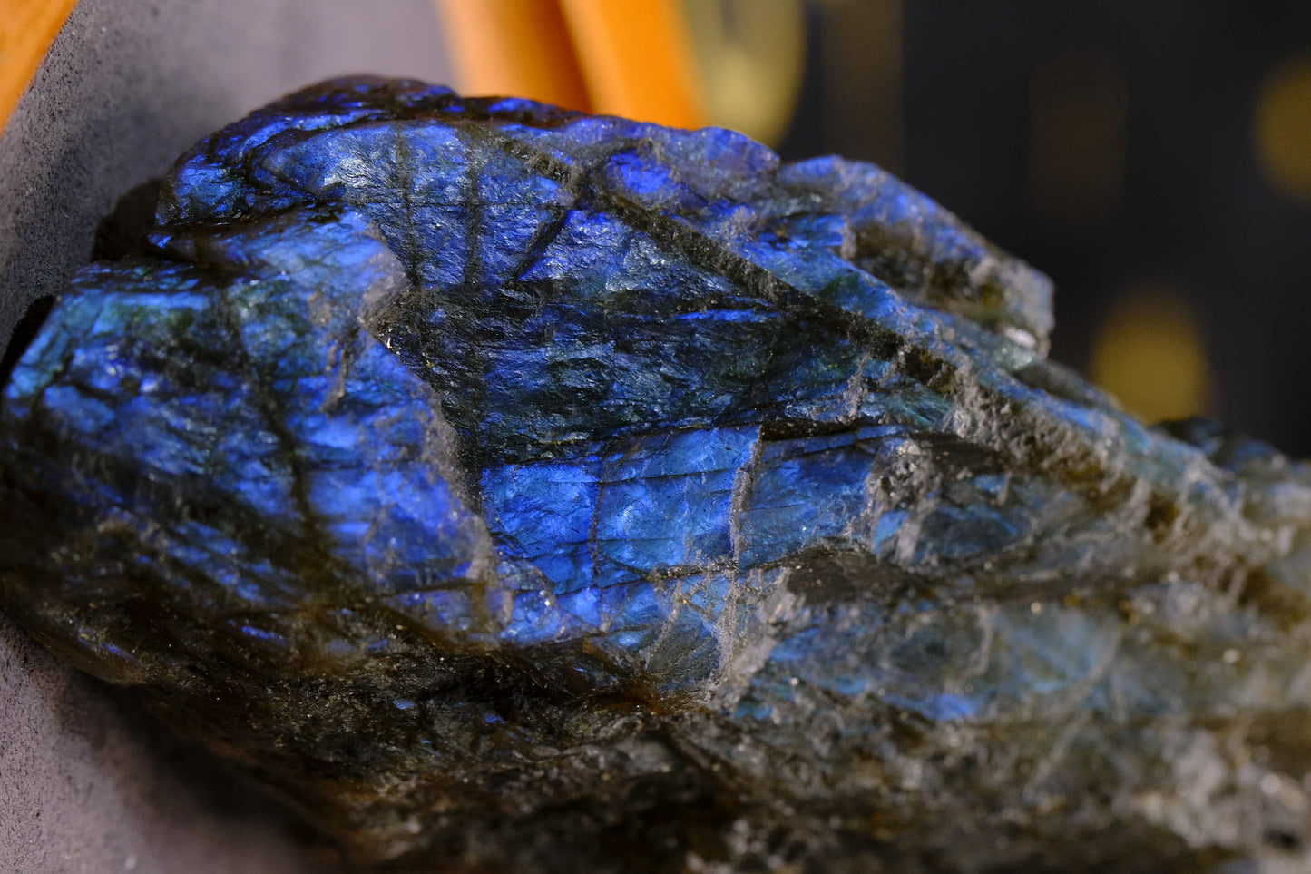 Raw Labradorite Specimen - Mystical Aurora