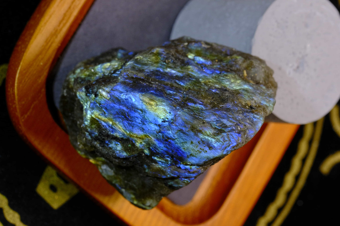 Raw Labradorite Specimen - Mystical Aurora